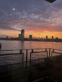 2 bedroom apartment for sale, Old Bellgate Place, London E14
