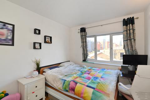 2 bedroom apartment for sale, Old Bellgate Place, London E14