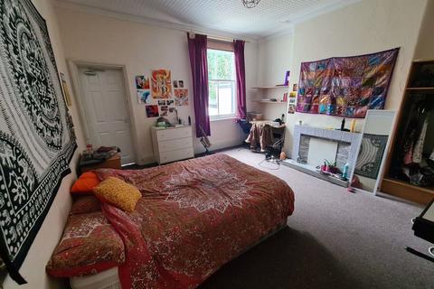 3 bedroom house to rent, Ash Grove, Leeds LS6