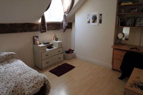 3 bedroom house to rent, Ash Grove, Leeds LS6
