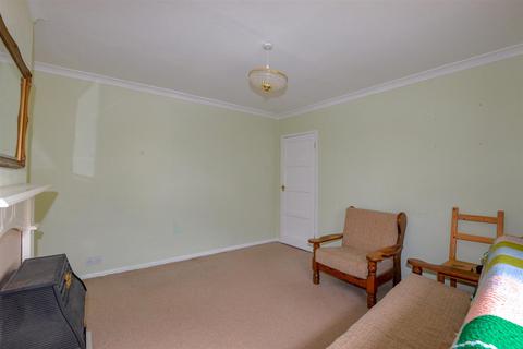 3 bedroom semi-detached house to rent, Gloucester Road, Bridgwater TA6