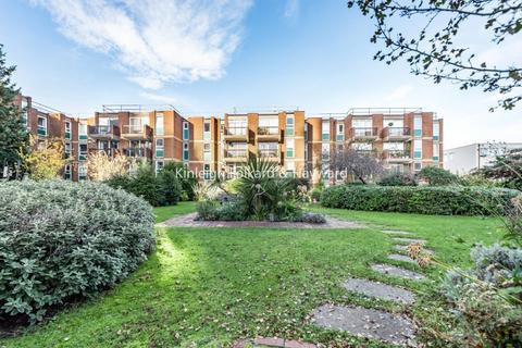 1 bedroom flat to rent, Vanbrugh Court, London, SE11