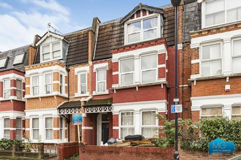 4 bedroom apartment to rent, Hampden Road, Haringey, London, N8