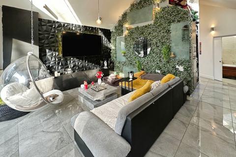 undefined, Rosliston Road, Derbyshire DE15