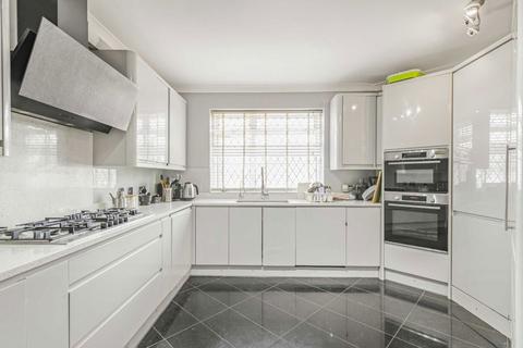 undefined, Ferrymead Gardens, Greenford UB6