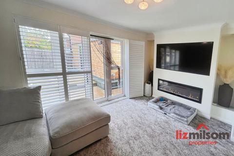 3 bedroom detached house for sale, Staley Close, Swadlincote DE11