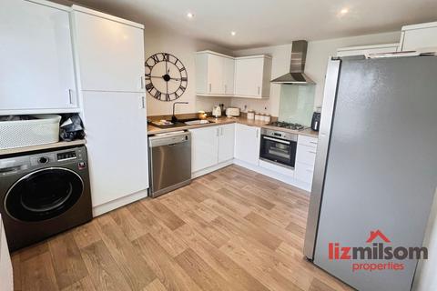 3 bedroom detached house for sale, Staley Close, Swadlincote DE11