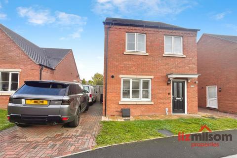 3 bedroom detached house for sale, Staley Close, Swadlincote DE11