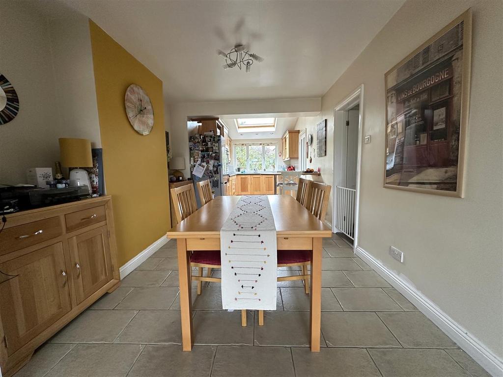 Kitchen/Dining Room