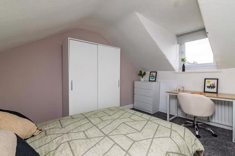 undefined, Lincoln LN5