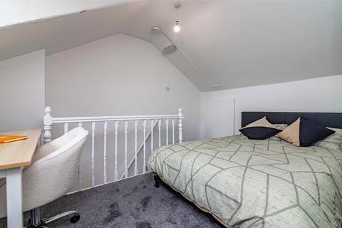 undefined, Lincoln LN5