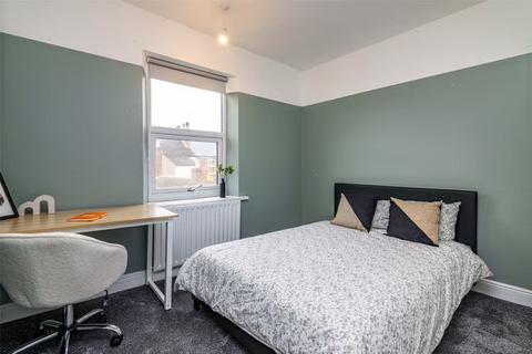 undefined, Lincoln LN5