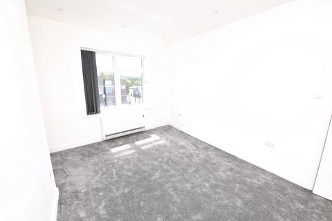 undefined, London Road, Romford RM7
