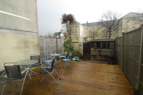 4 bedroom house share to rent, 15 Freedom Square