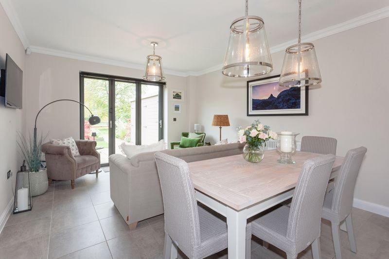 Living dining area