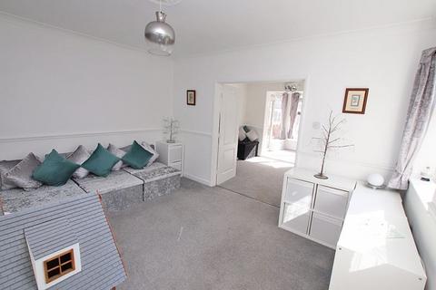 3 bedroom detached house for sale, TETNEY LANE, HOLTON LE CLAY
