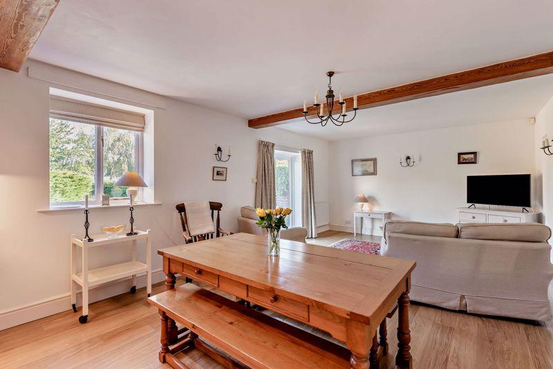 Dining/Sitting Area