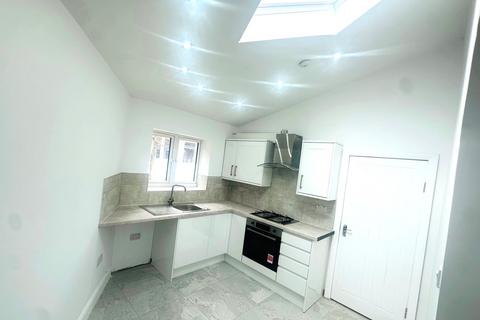 Studio to rent, Eltham SE9