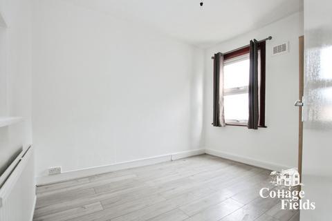 4 bedroom terraced house for sale, Hertford Road, London, N9