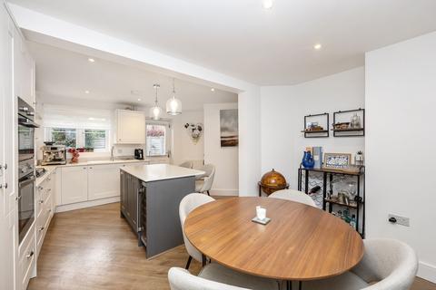 undefined, Barncroft Drive, Lindfield, RH16