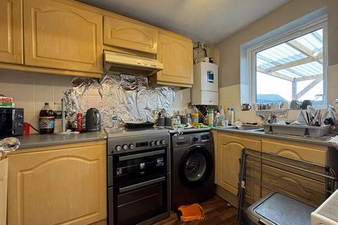 undefined, Rodeheath, Luton