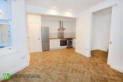 Ground floor flat for sale, Oxford Gardens, North Kensington