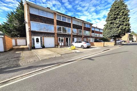 undefined, Old Farm Road, West Drayton, UB7
