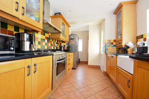 3 bedroom semi-detached house for sale, Parsonage Chase, Minster
