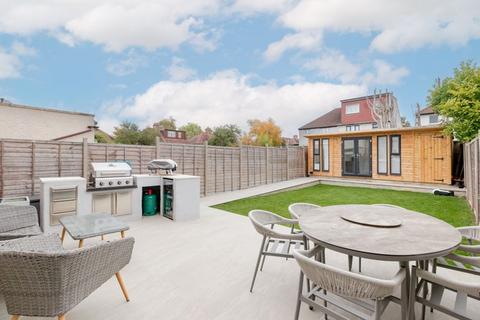 undefined, Gillian Park Road, Sutton, SM3 9JT