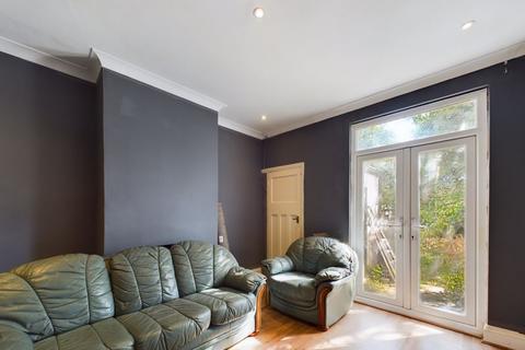 1 bedroom property to rent, Capstone Road, Chatham