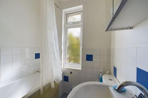 1 bedroom property to rent, Capstone Road, Chatham