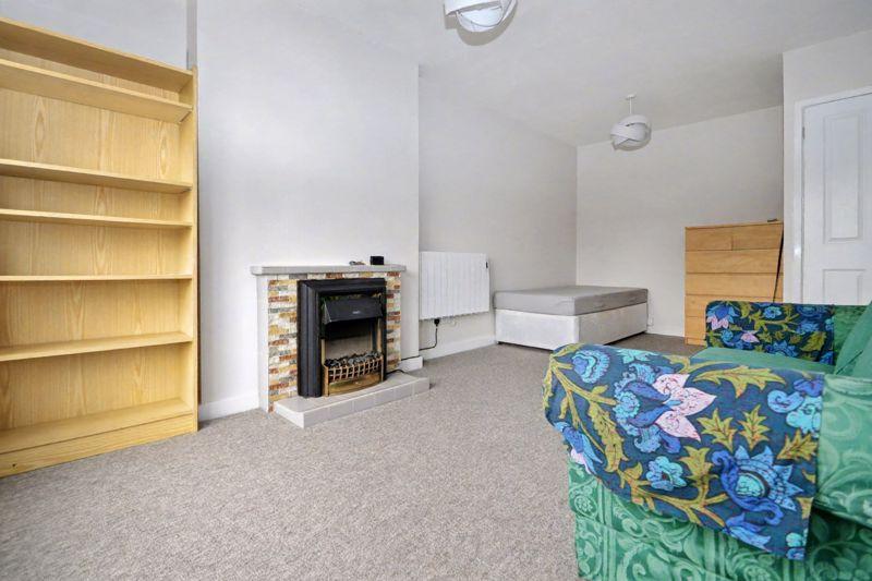 Bedsitting room