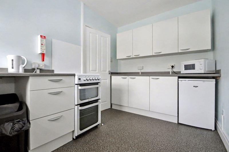 Kitchen side