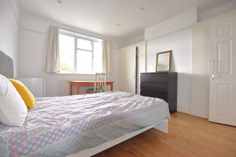 3 bedroom semi-detached house for sale, Cambridge Road, North Harrow