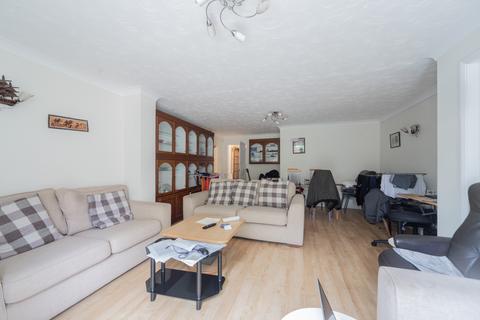 4 bedroom end of terrace house for sale, Bridgend Road, Enfield EN1