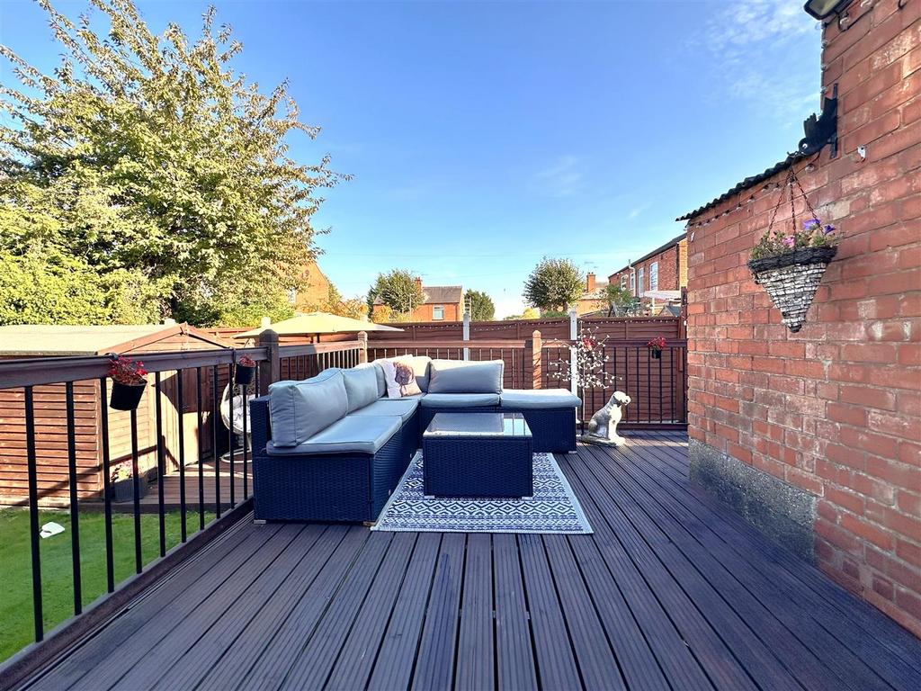 Decked Seating Terrace 140