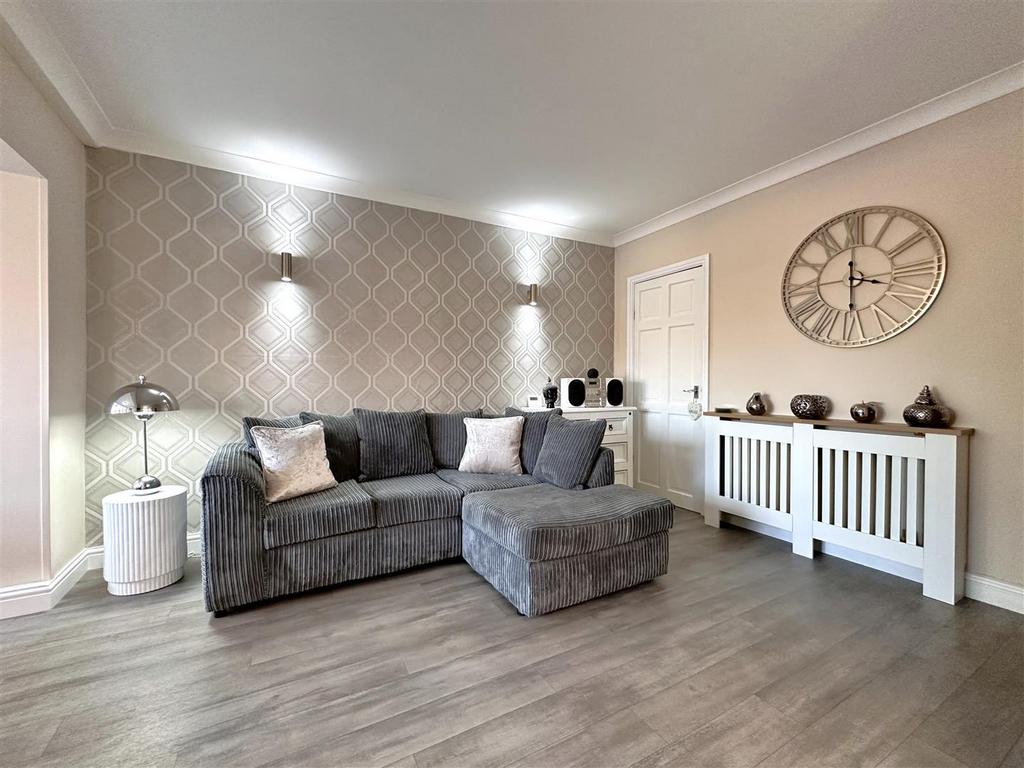 Sitting Room 241