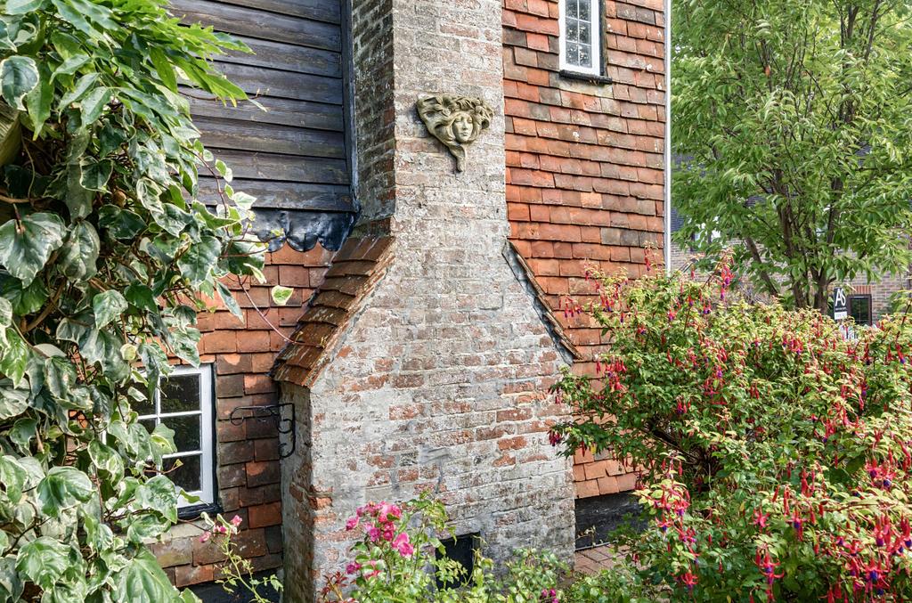 1343975-7-68b9667...