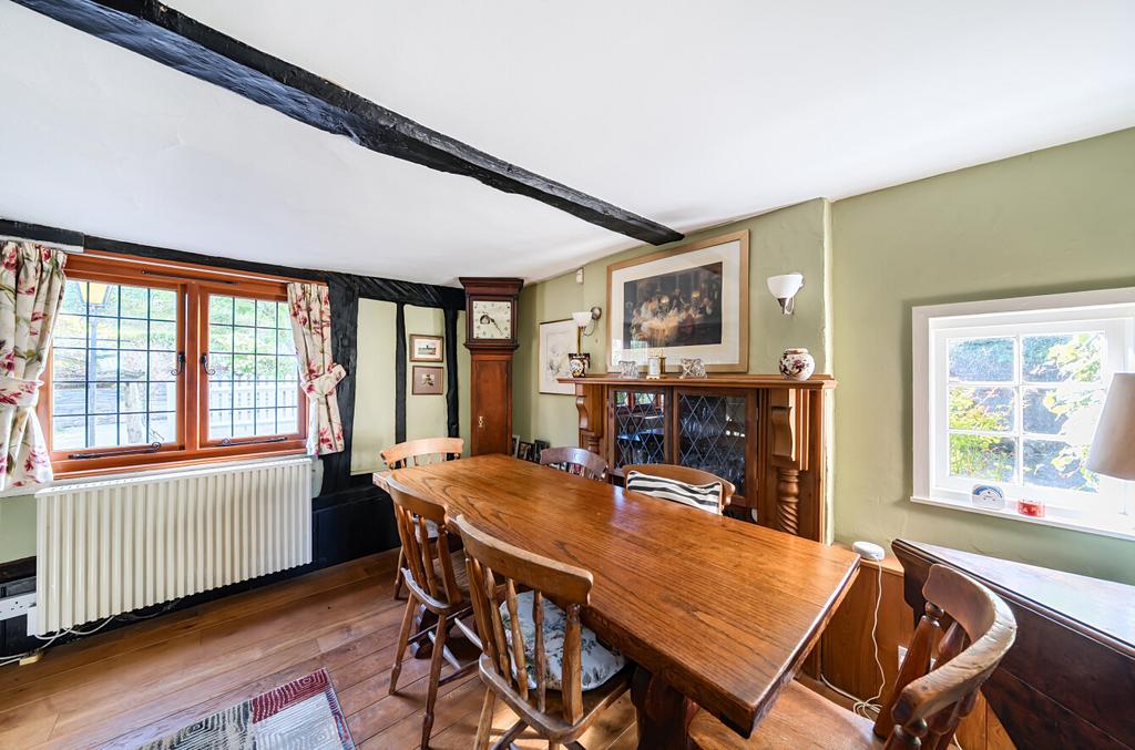 1343975-13-68b966...