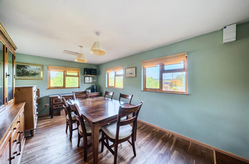 1343975-8-68b9668...