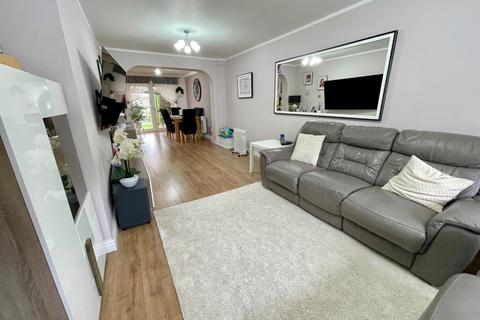 3 bedroom semi-detached house for sale, Hollybush Road, Luton, Bedfordshire, LU2 9HQ