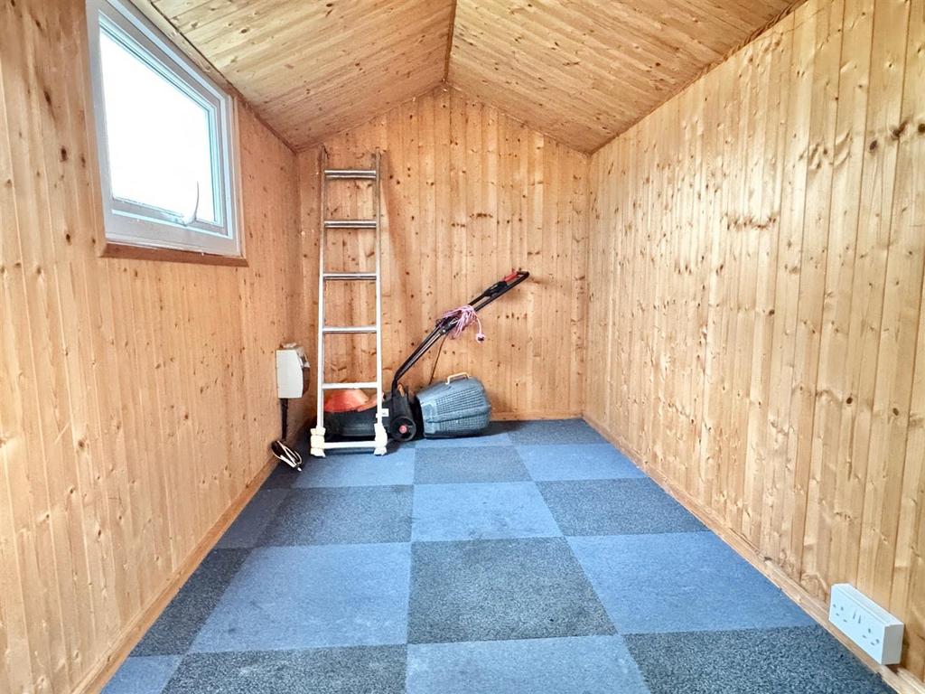 Shed.jpg