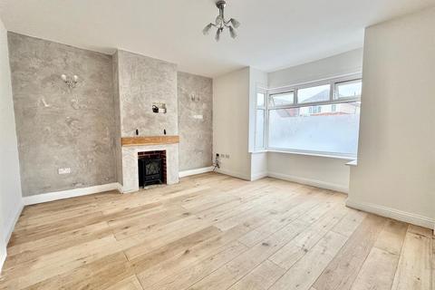 3 bedroom semi-detached house for sale, Fairmile Road, Christchurch BH23
