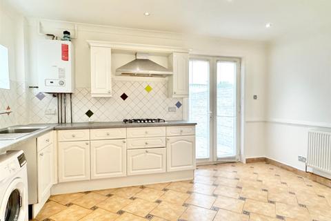 3 bedroom semi-detached house for sale, Fairmile Road, Christchurch BH23