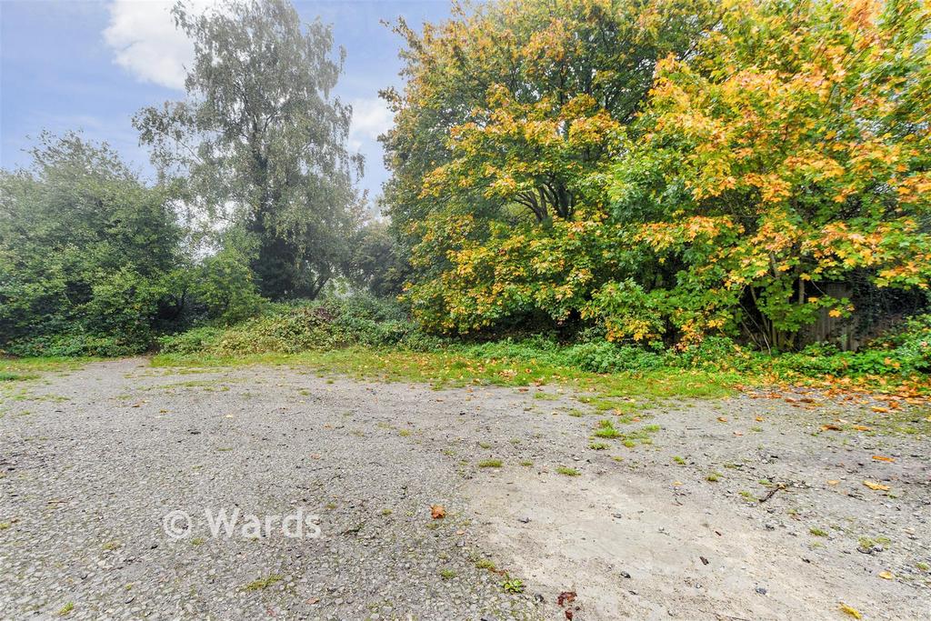 Driveway/Parking