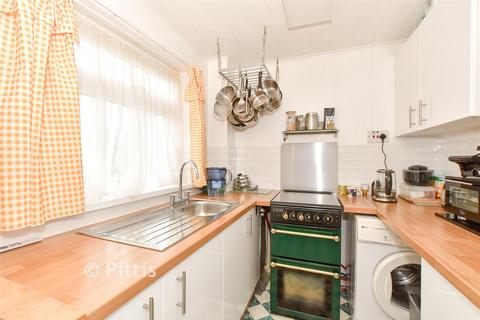 2 bedroom end of terrace house for sale, Perowne Way, Sandown PO36