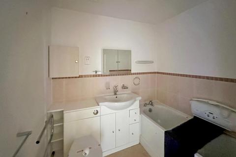 2 bedroom apartment for sale, West Wickham BR4