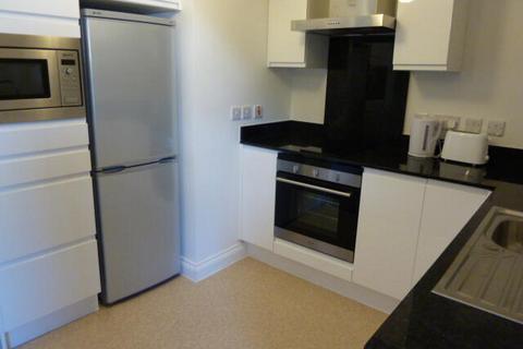 1 bedroom apartment to rent, 17 Napier terrace, Flat 3