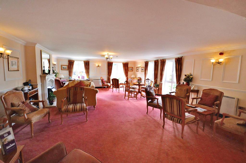 Communal Lounge