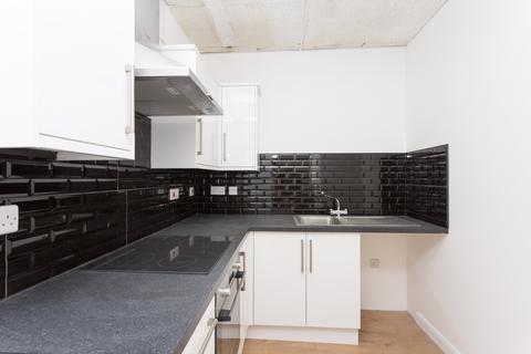 undefined, Cambridge Road, Kingston upon Thames, KT1